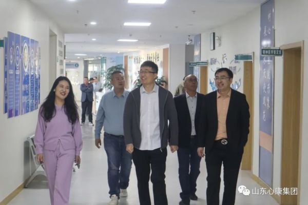 杨辉博士赞叹山东心康集团：创新模式助精神病患者融入社会，医院引导先进科技提升治愈几率！