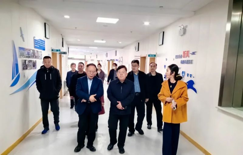 省残联党组成员、副理事长邢洪锐一行调研泰安心康医院“如康家园”